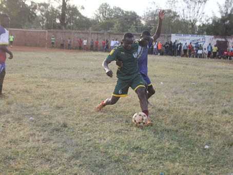 Leads United Yaonyesha Mlango Kipute cha Kothbiro