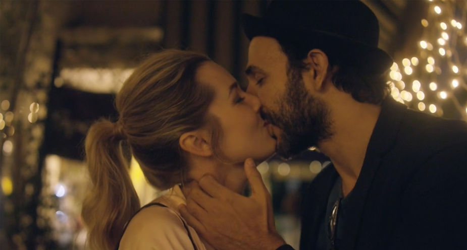 kissing.jpg