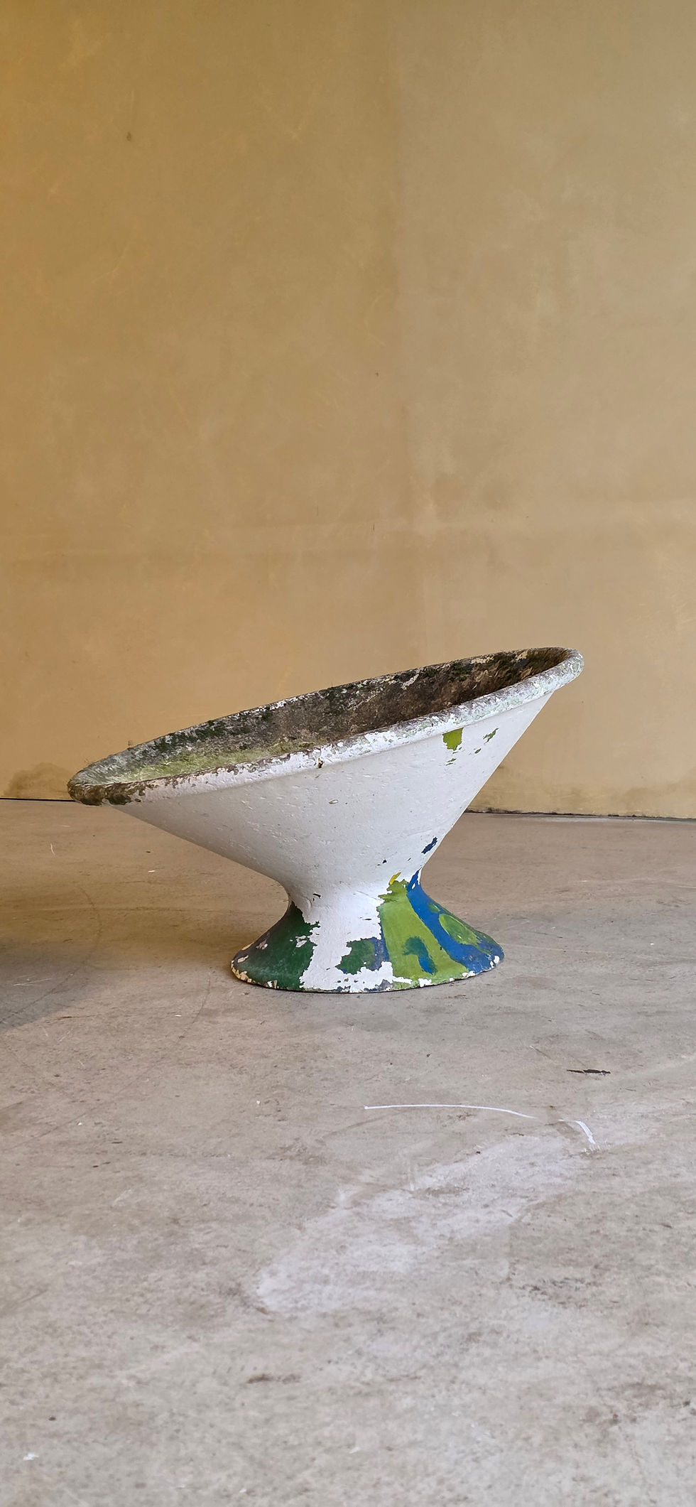 Thumbnail: Pair of Tall Willy Guhl Off Kilter Planters, 1960s