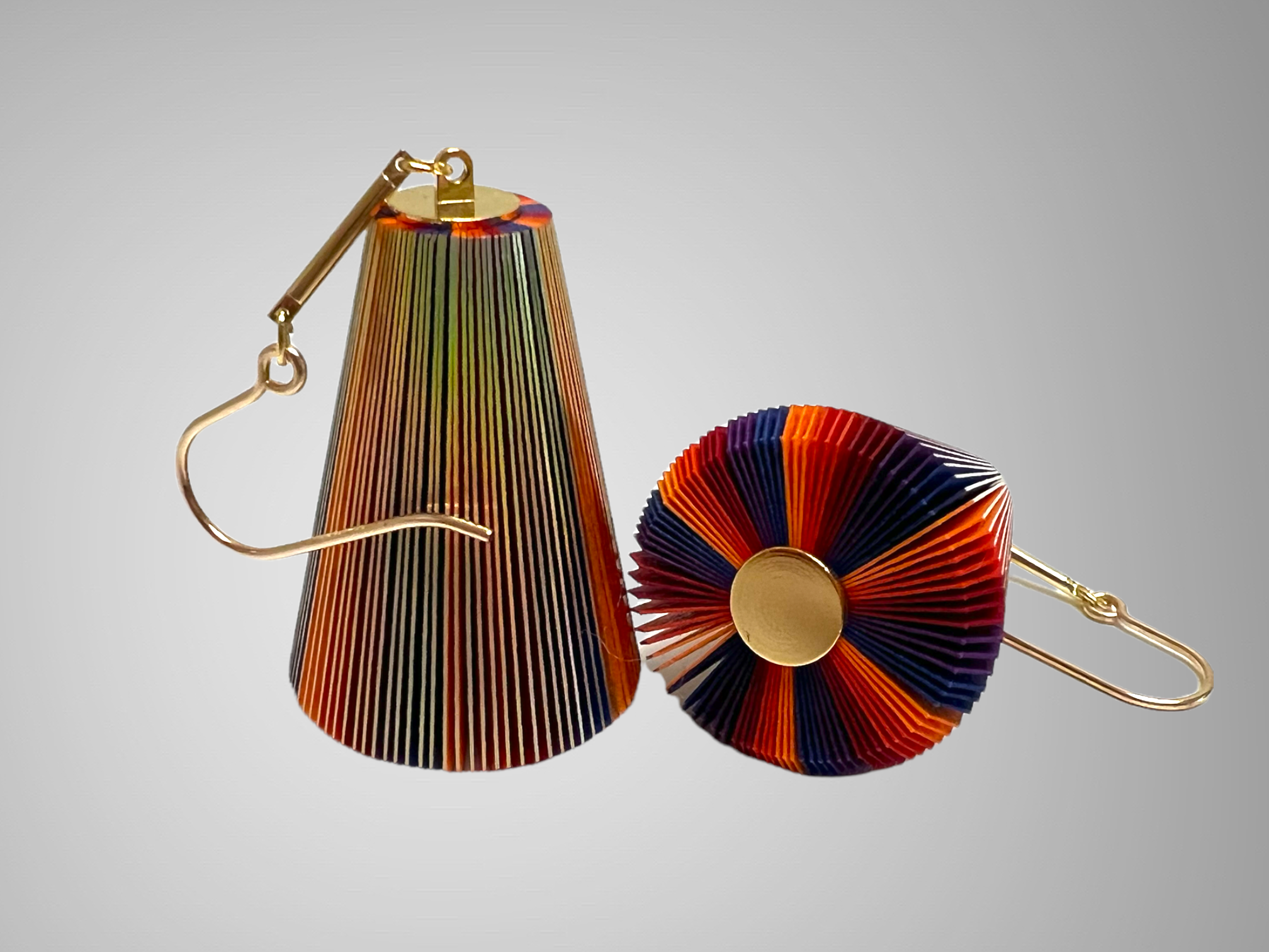 ikue  Jewelry made of paper and gold (CG)