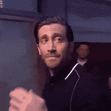x4ndrr-jake-gyllenhaal.gif