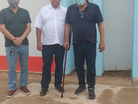 Prefeito Camilo Silva e deputado federal Flaviano Melo vistam o novo prédio do CRAS