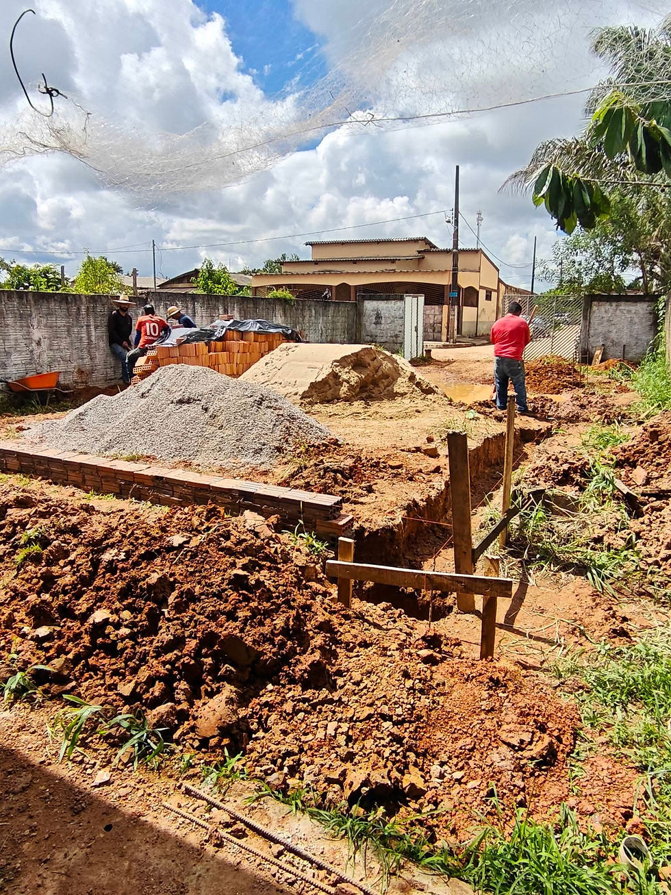 Prefeitura inicia construção de três novas salas na Escola José Valmir