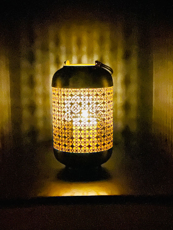 stylish, new building tower, roof top pool, 8min to Stephens Dom by subway, panoramic Vienna view