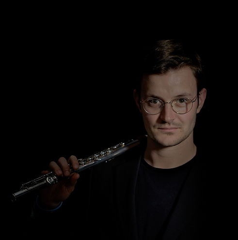 Online flute teacher at MusicTutorOnline