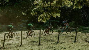 Pedal das Lindas reúne atletas e famílias