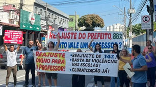 Professores de Vila Velha declaram Estado de Greve por Reajuste Salarial