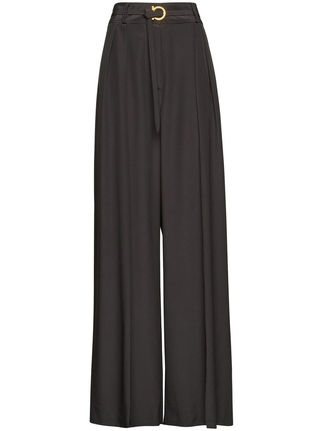 Pantalon palazzo ceinturé noir de chez Ferragamo
