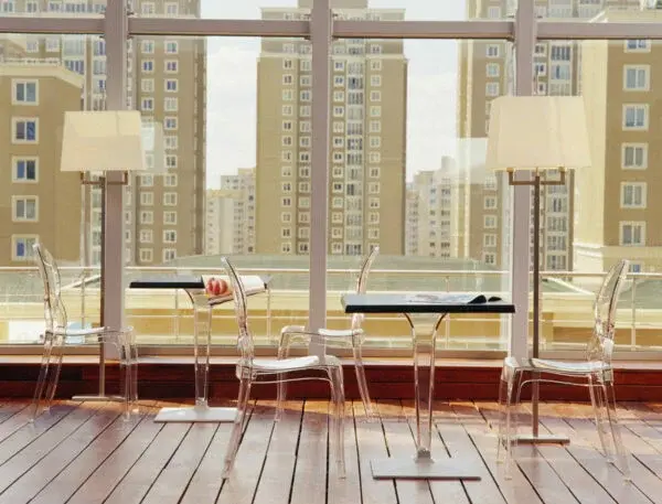 Miniatura: Silla transparente eventos