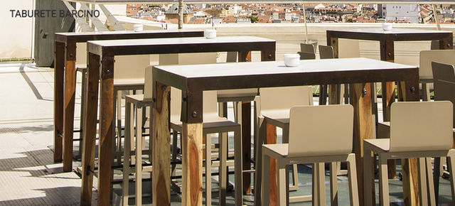 Taburete alto de bar