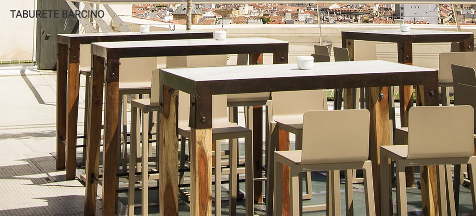 Taburete alto de bar