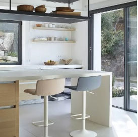 Miniatura: taburete patin en acero pintado para bares, pub, cocinas