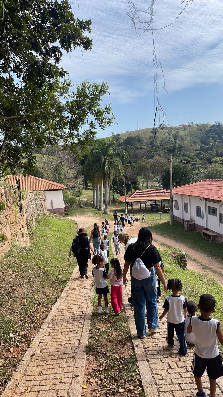 Caminhada pelas contruções históricas da Fazenda
