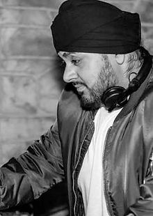 Manj-EvallanceTeam.jpg