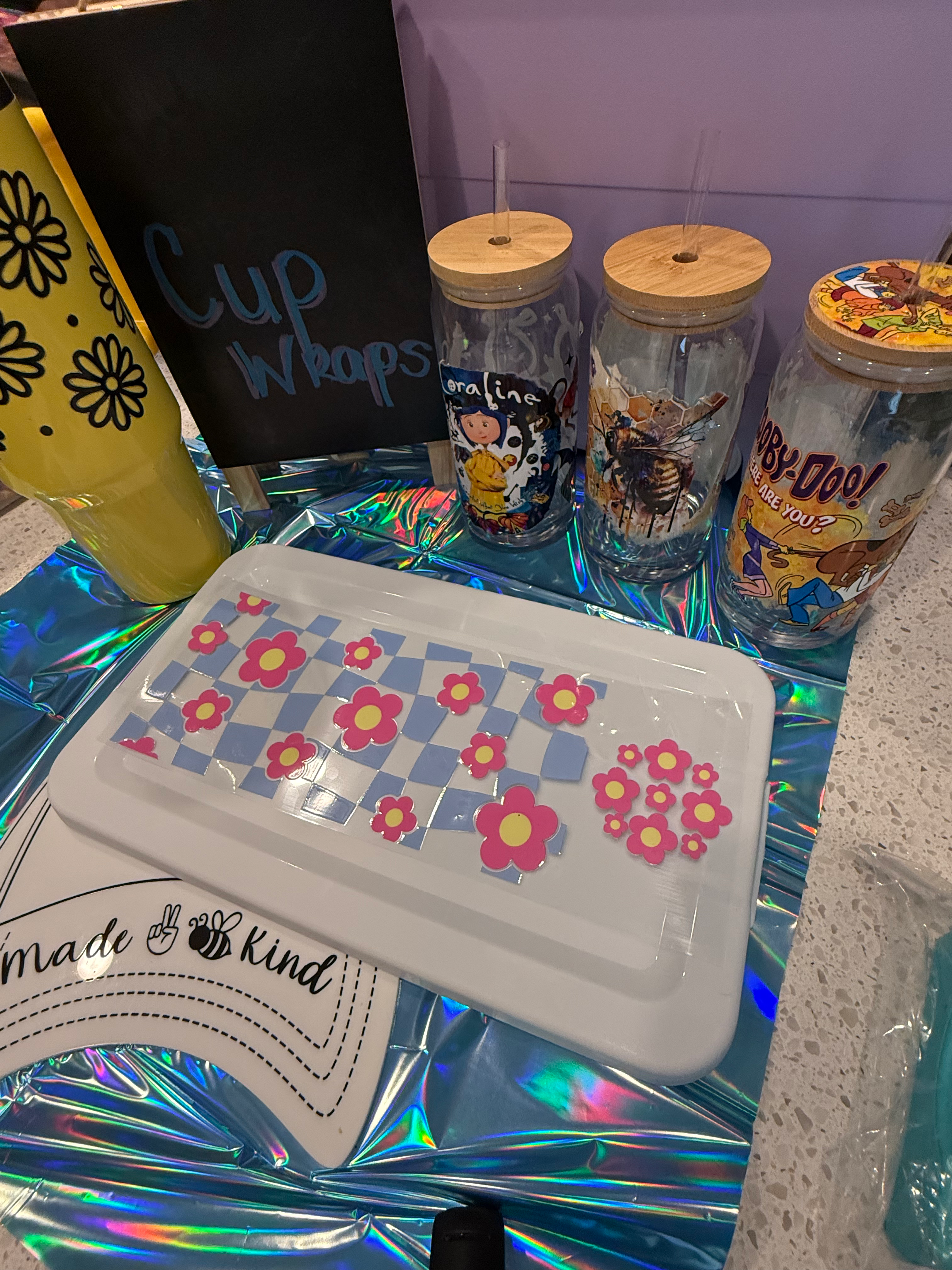 Purple,, checkered, pink flower cup wrap