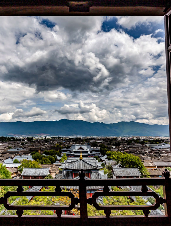 Step into History at Weishan Old Town