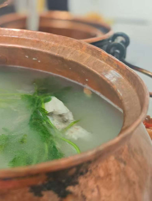 Savor Lakeside Yunnan Flavors