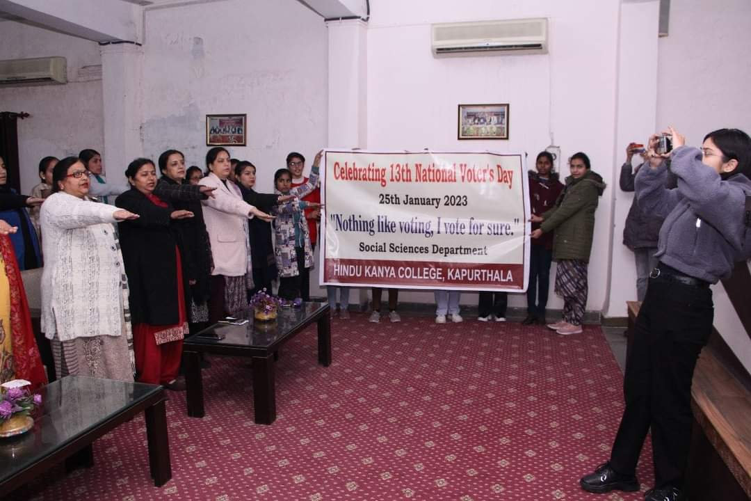 Pledge Competition Essay Writing Competition and Pledge ceremony 5941 | Hindu Kanya College