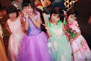 45512123_331609934088366_577310149087697