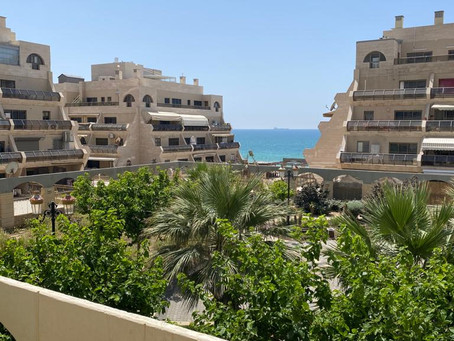 1 room studio 2 minutes from beach