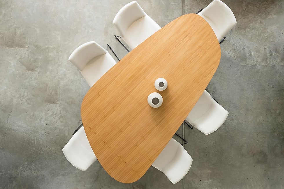 Mesa de jantar Orgânica | Design brasileiro da loja de Móveis Zig-Zag em Porto Alegre, RS, Brasil