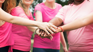 Outubro Rosa nas empresas: 8 ações inovadoras para fazer
