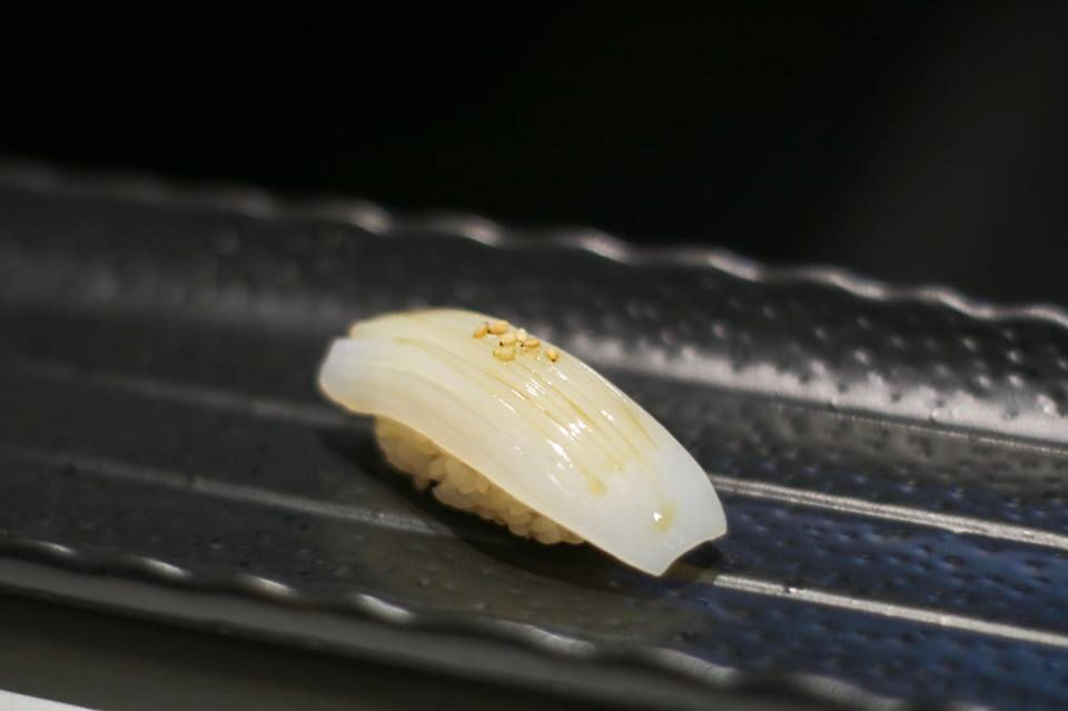 I tried Cod Fish Sperm Sushi for the first time!