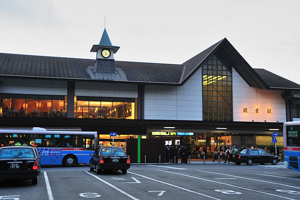 JR_Kamakura_Station_EastGate.jpg