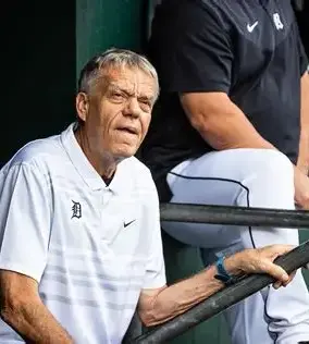 Detroit Tigers Honor Retiring Club House Manager Jim Schmakel