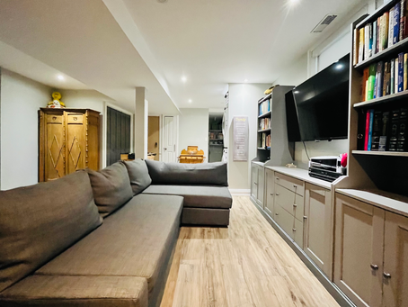 Transform Your Living Room with these Stylish Organization Ideas