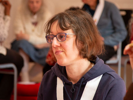 picture of a woman looking confused