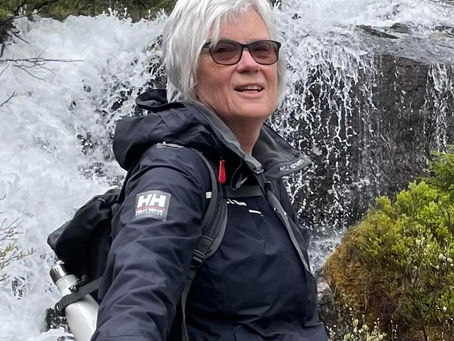 Møt vår Yogalærer Anne Marit