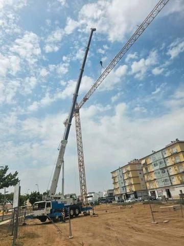 Miniature : Grue Liebherr LTM1090 de 1999