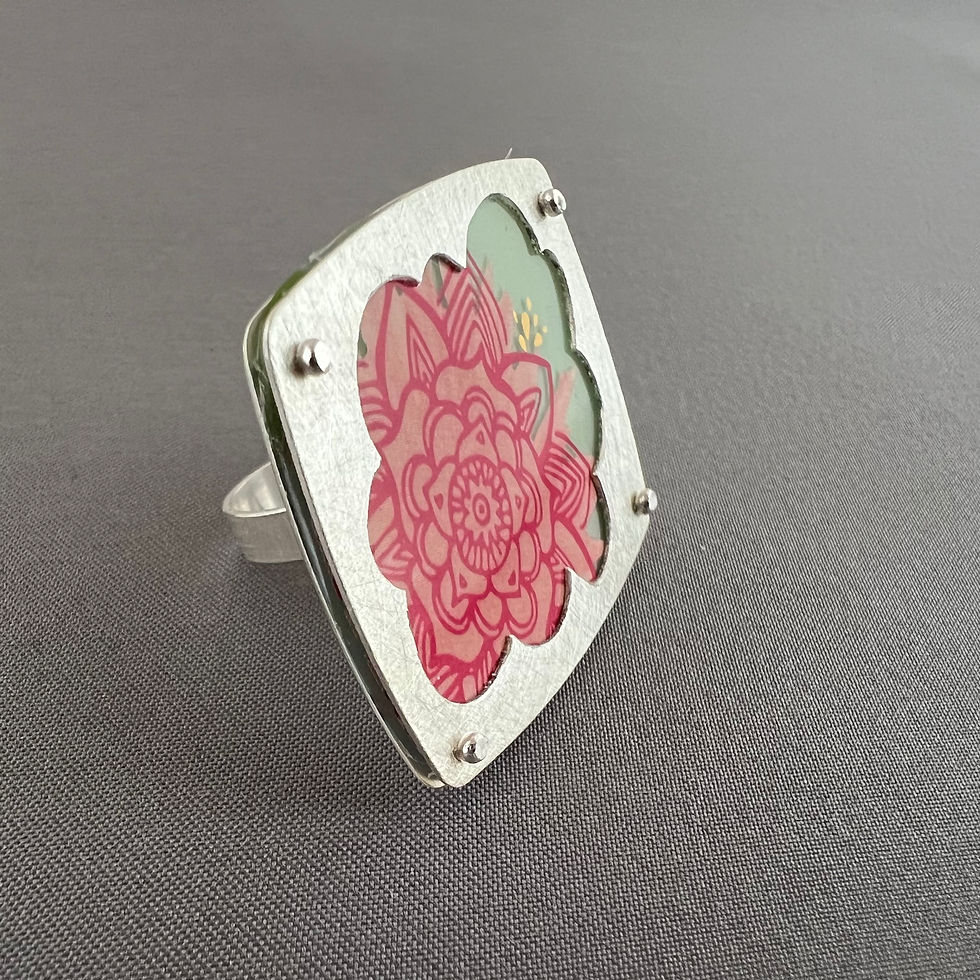 Thumbnail: Recycled Gift Card Ring A Day 2025 190/365 Bouquet