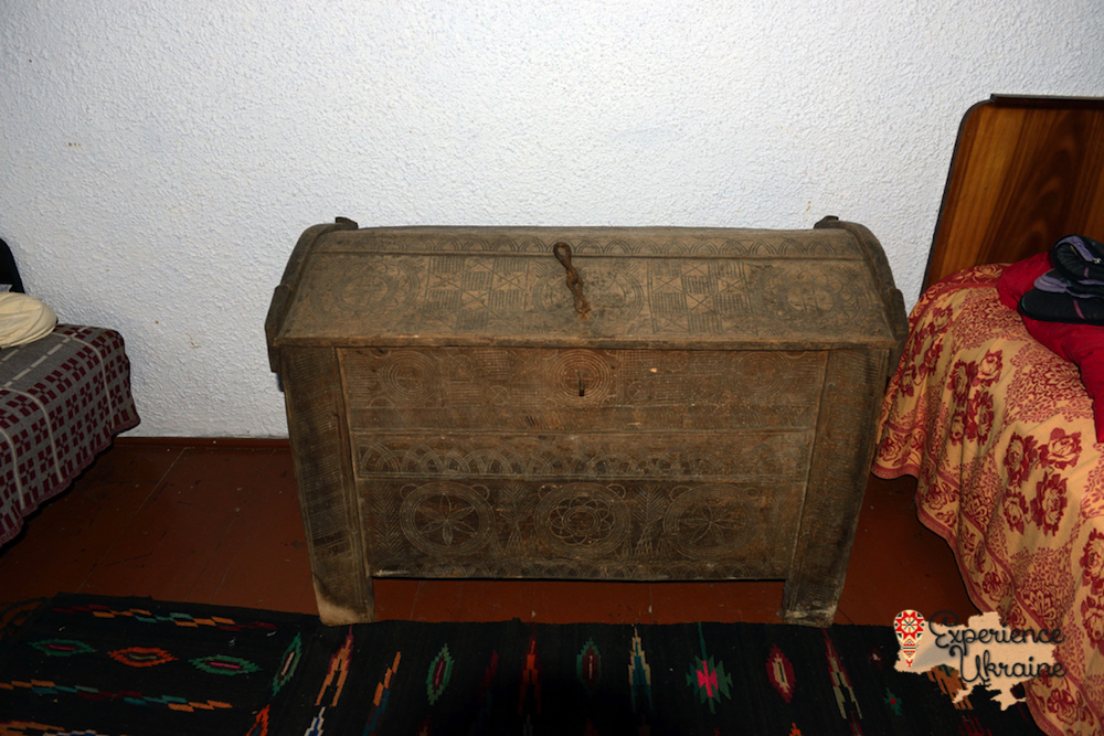 traditonal furniture-imp