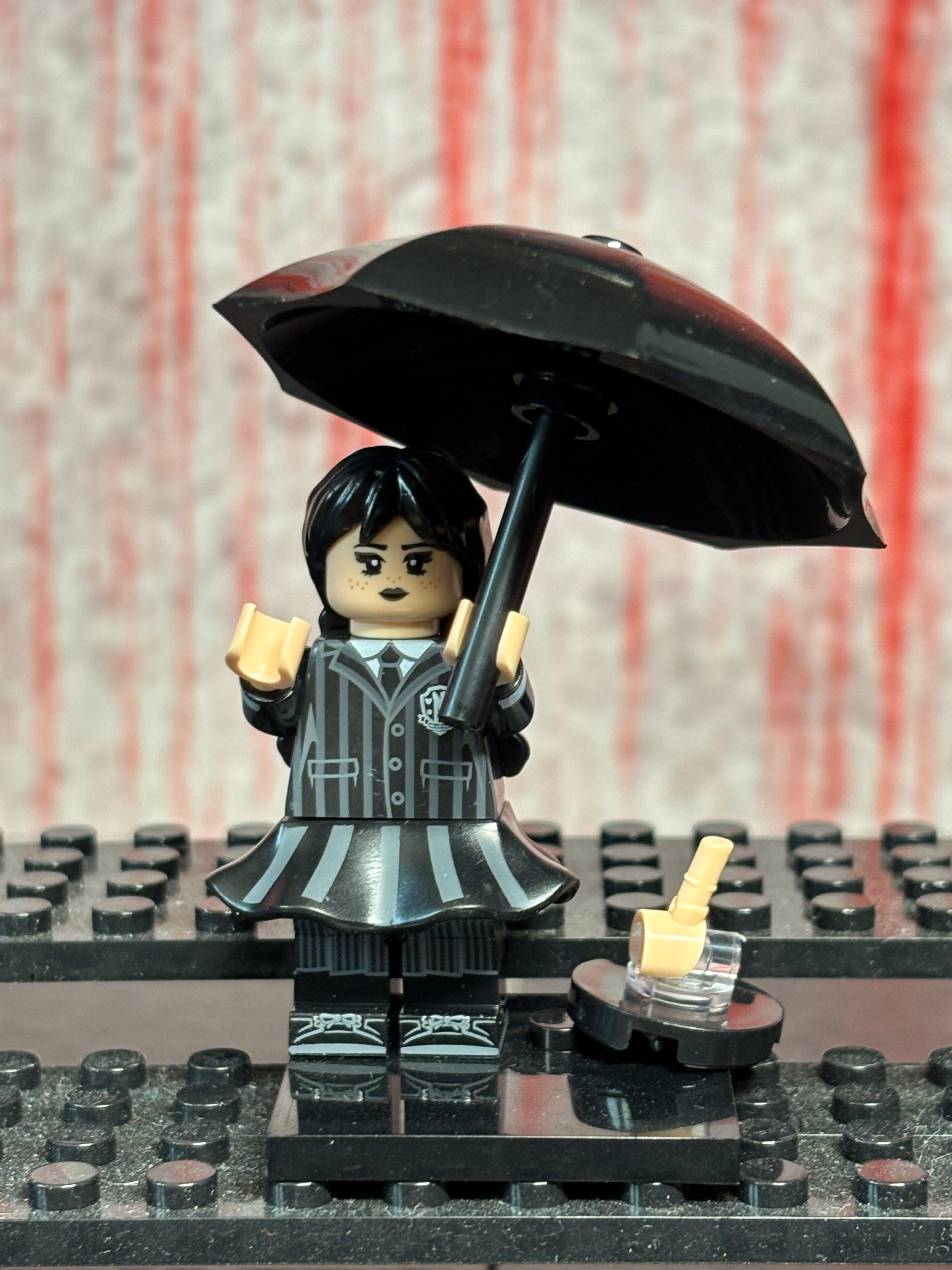 Mini-Fig: Wednesday