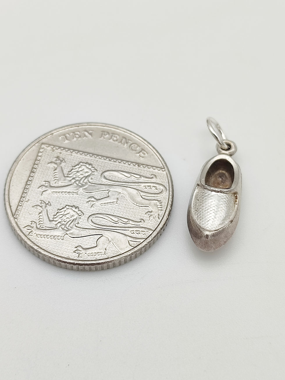 Thumbnail: Vintage 925 Sterling Silver Shoe Charm 