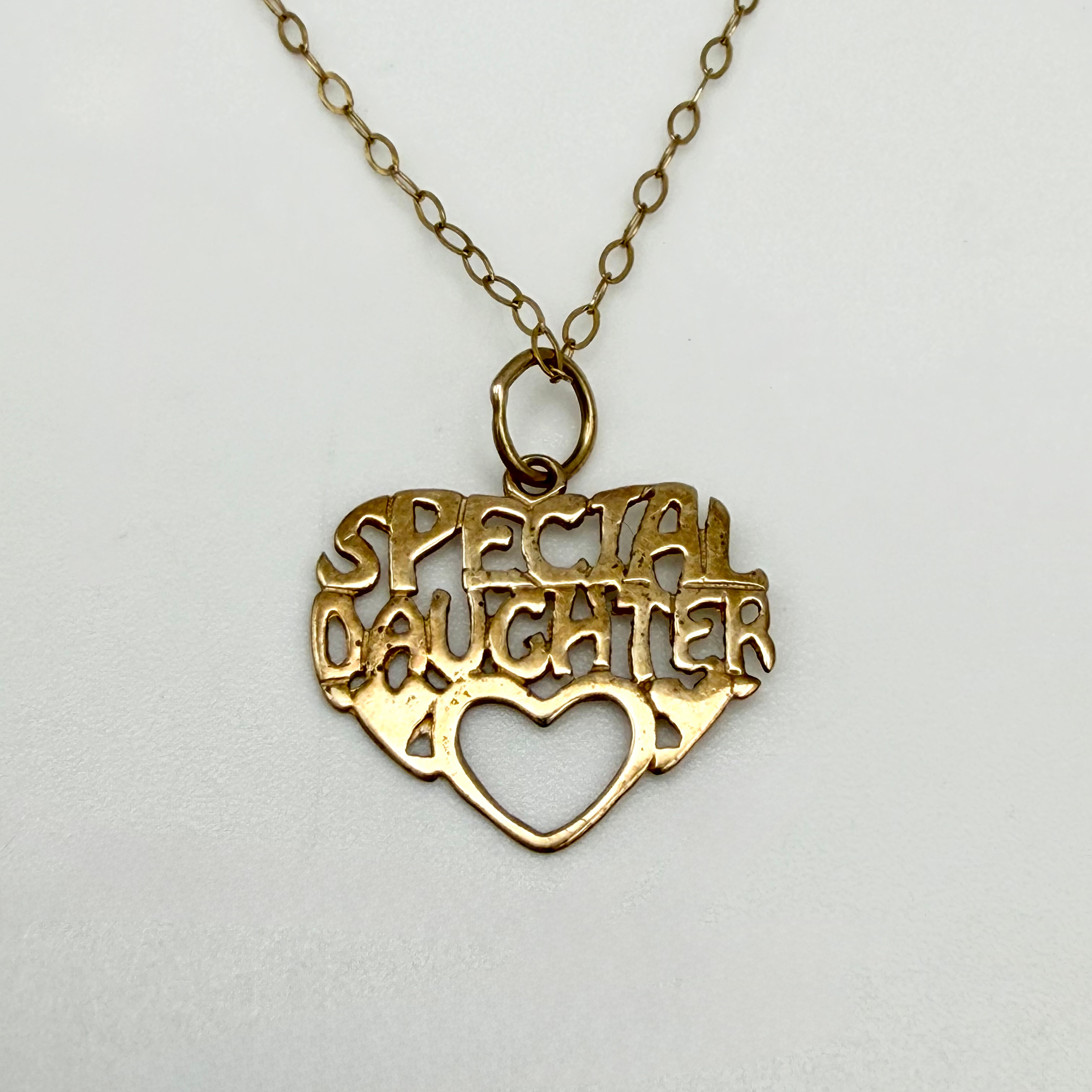 9ct Yellow Gold Special Daughter Necklace