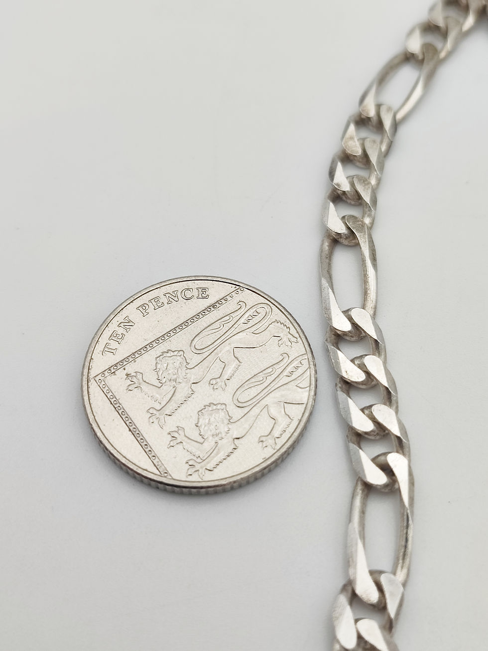 Thumbnail: Vintage 925 Sterling Silver Italian Figaro Link Necklace 