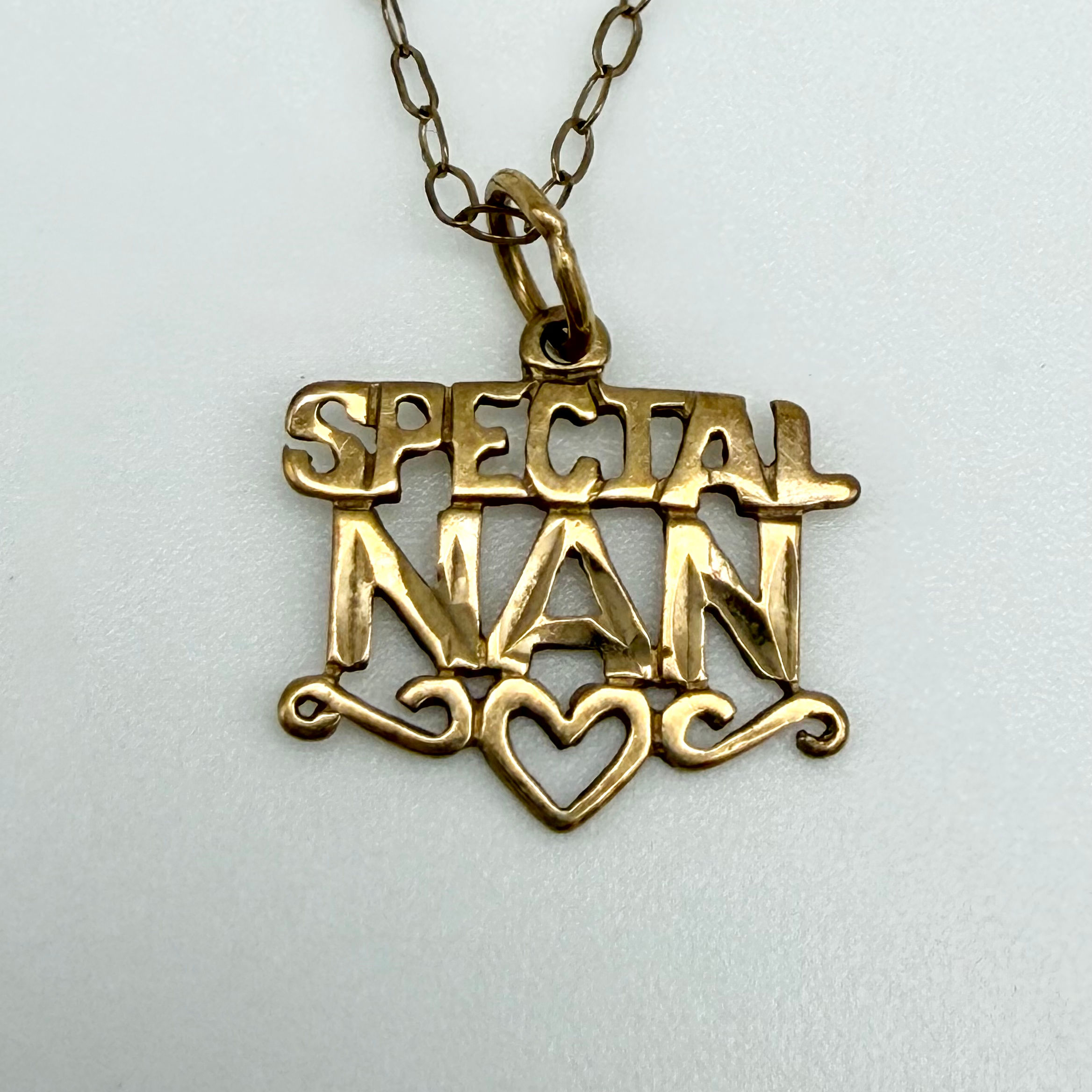 9ct Yellow Gold Special Nan Necklace