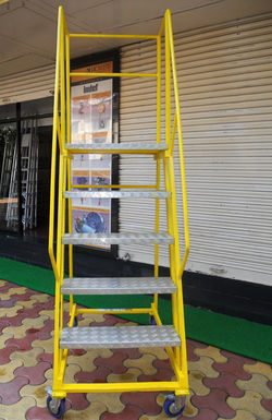 Trolley Step Ladder As A Single Man Work Station With 28 Inches Frontage