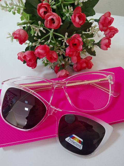 óculos adicional feminino, incolor com branco.