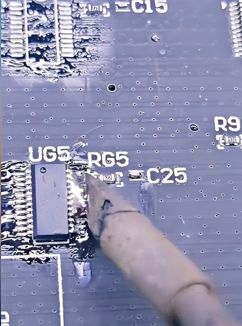 Used LED display module inspection: checking the PCB, solder joints, driver ICs, and connectors helps reduce procurement risk.