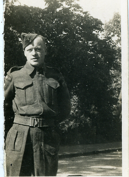 Neil (Neilie) Macaulay in Uniform.bmp