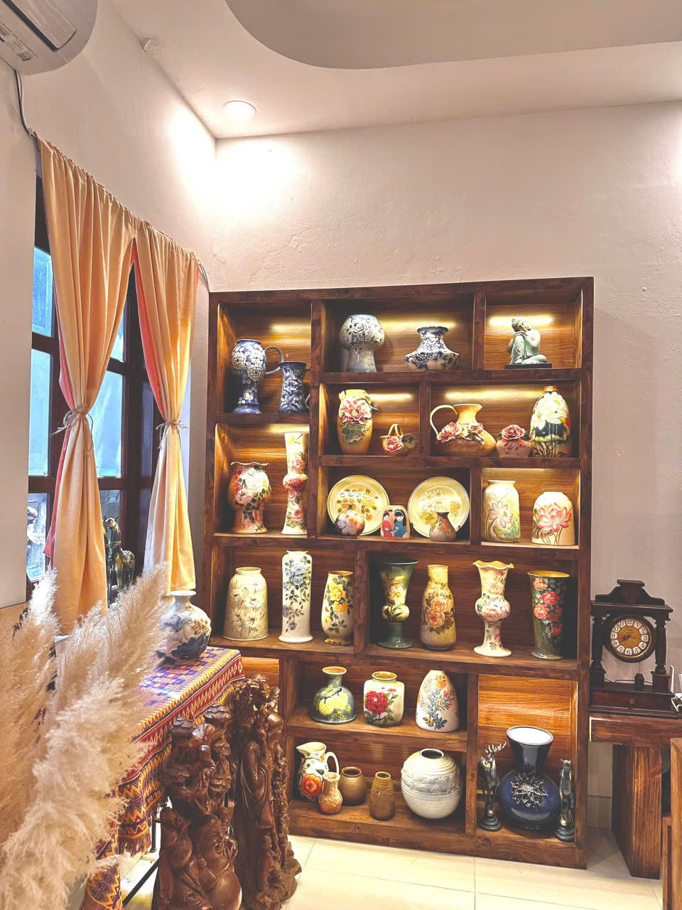 C Trinh. Tây Hồ