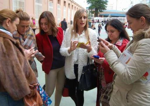 La pesadilla de los grupos de whatsapp de madres.