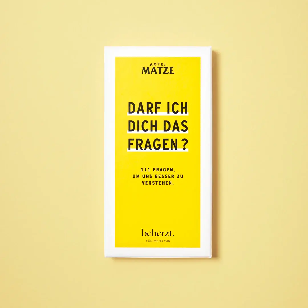 Darf ich dich das Fragen? Spiele Hotel Matze Geschenk Kartenspiel Fragen beherzt.