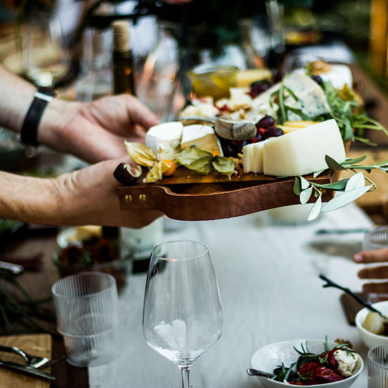 Servier- & Schneidebrett / Ledergriff