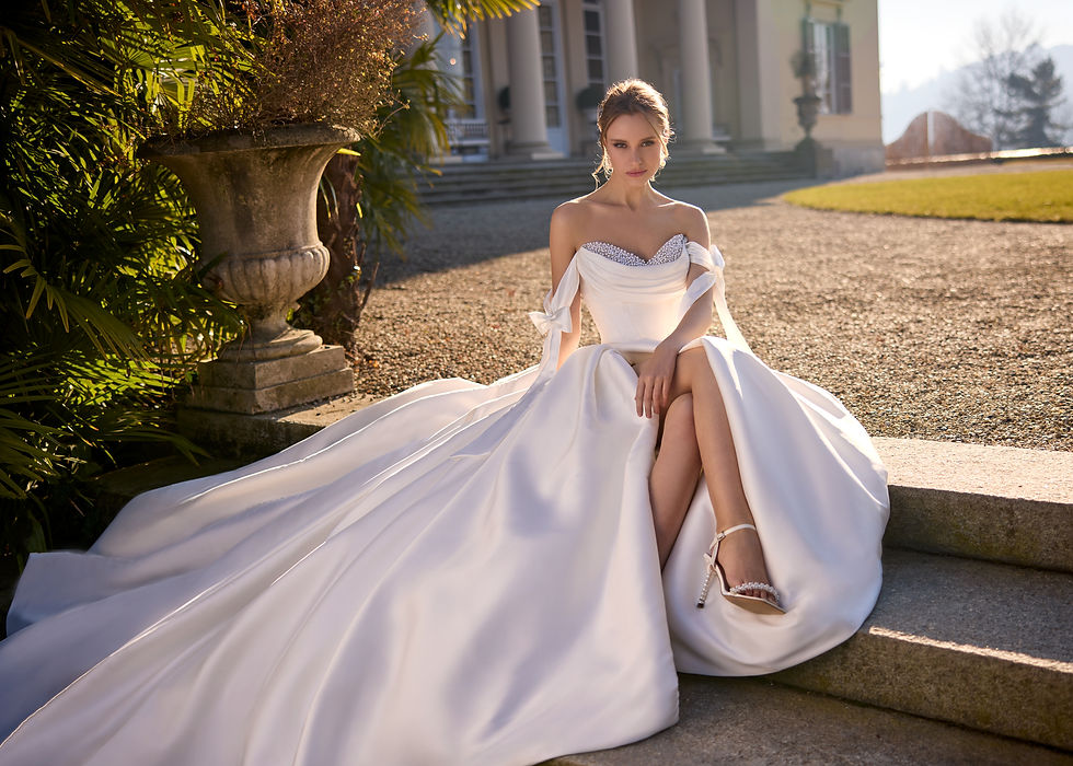 Jacqueline-Luxe_RF_D1_2389.jpg