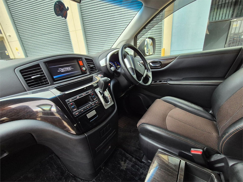 Thumbnail: 2012 Nissan Elgrand